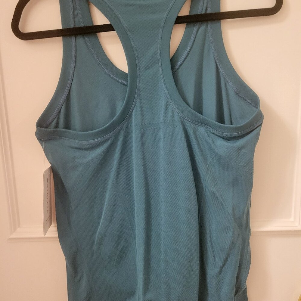 Athleta Momentum Seamless Tank Size L NWT